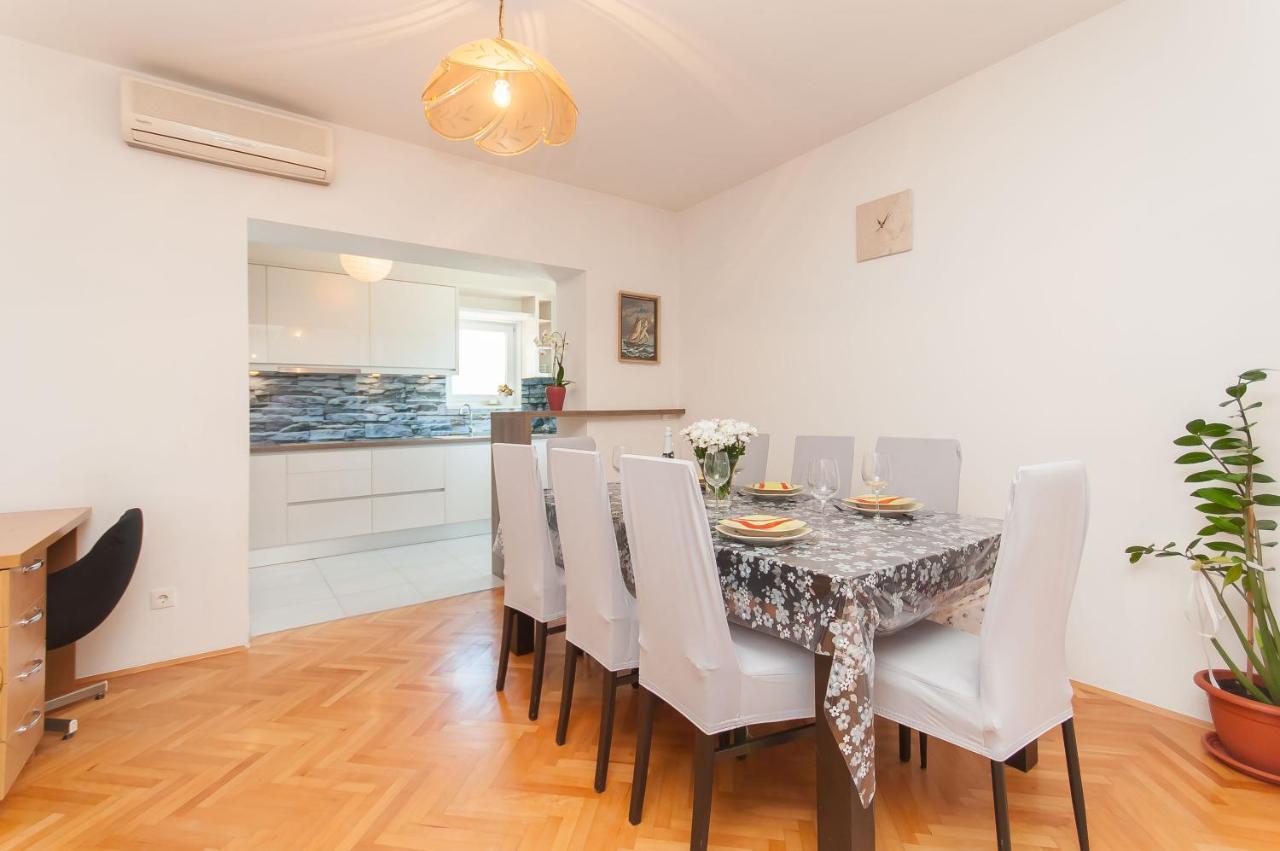 Apartman Roza Дуче Екстер'єр фото